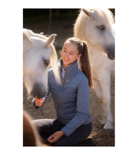 Penelope Leprevost veste...